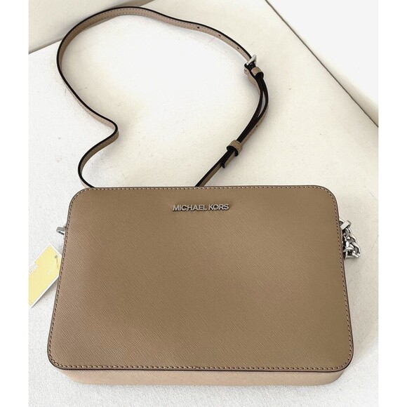 New Michael Kors Jet Set Item Large Zip Chain Crossbody Camel - Picture 2 of 5
